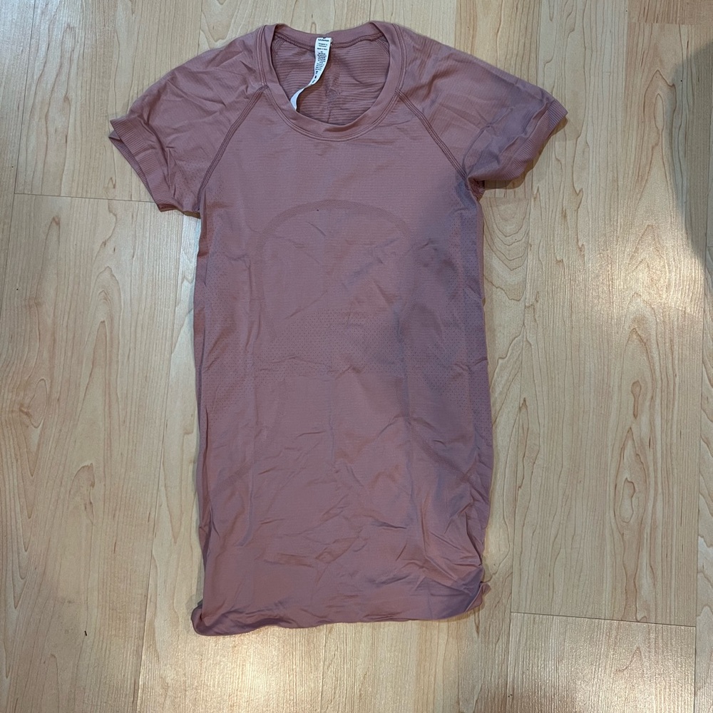 Lululemon Swiftly Tech